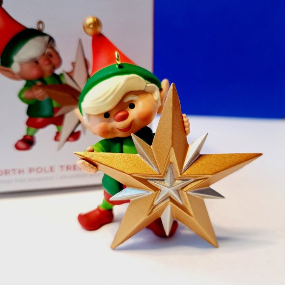 2023 NORTH POLE TREE TRIMMERS #11 IN SERIES HALLMARK KEEPSAKE ORNAMENT - Picture 1 of 7
